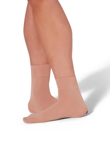 Capezio_Silky_Sock_Tan_BG100_2.webp