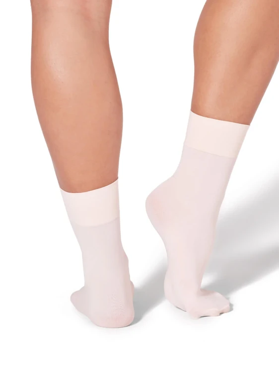 Capezio_Silky_Sock_Ballet_Pink_BG100_3.webp